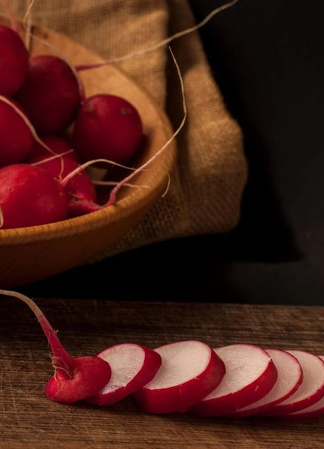 Crimson Giant Radish – 100 Seeds
